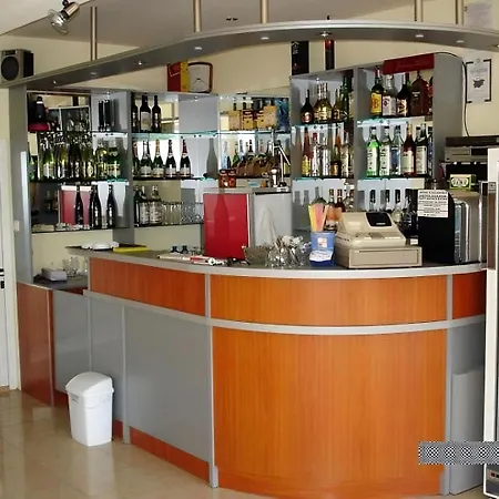 ゲストハウス Flora 3*