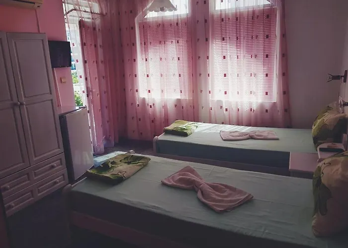 Flora Гостевой дом 3*