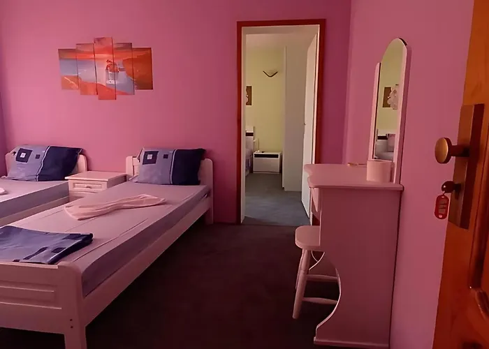 Гостевой дом Flora Китен