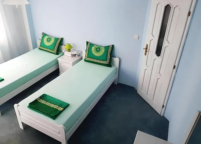 Гостевой дом Flora Китен